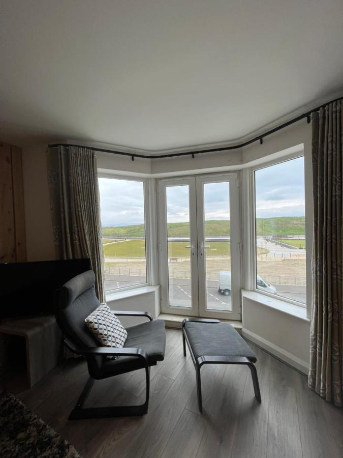 2 Ramore Ave Portrush Exterior photo